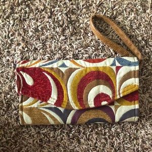 NWOT Kindred Spirit Style Clutch Wallet